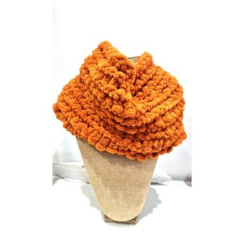 Χειροποίητος λαιμός από puffy νήμα