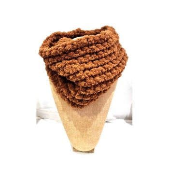 Χειροποίητος λαιμός από puffy νήμα