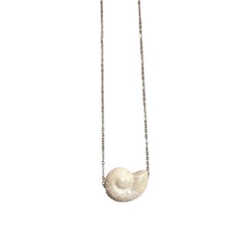 CERAMIC SEASHELL NECKLACE
