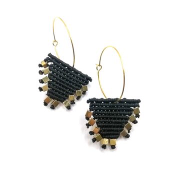 GOLDEN TRIANGLE Macrame Earrings Macrame σκουλαρίκια "τριγωνάκια" με αιματίτες και ατσάλινο κούμπωμα